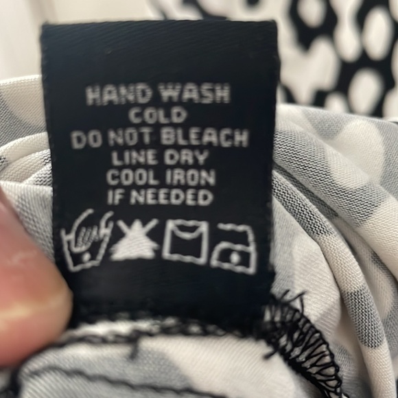 Black and white Maxi - Picture 7 of 10